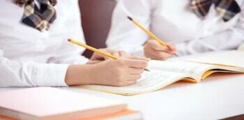 ר�����顰˫����Ԫ��ġ������롰����